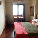 Lanai Gurney Corporate Suites